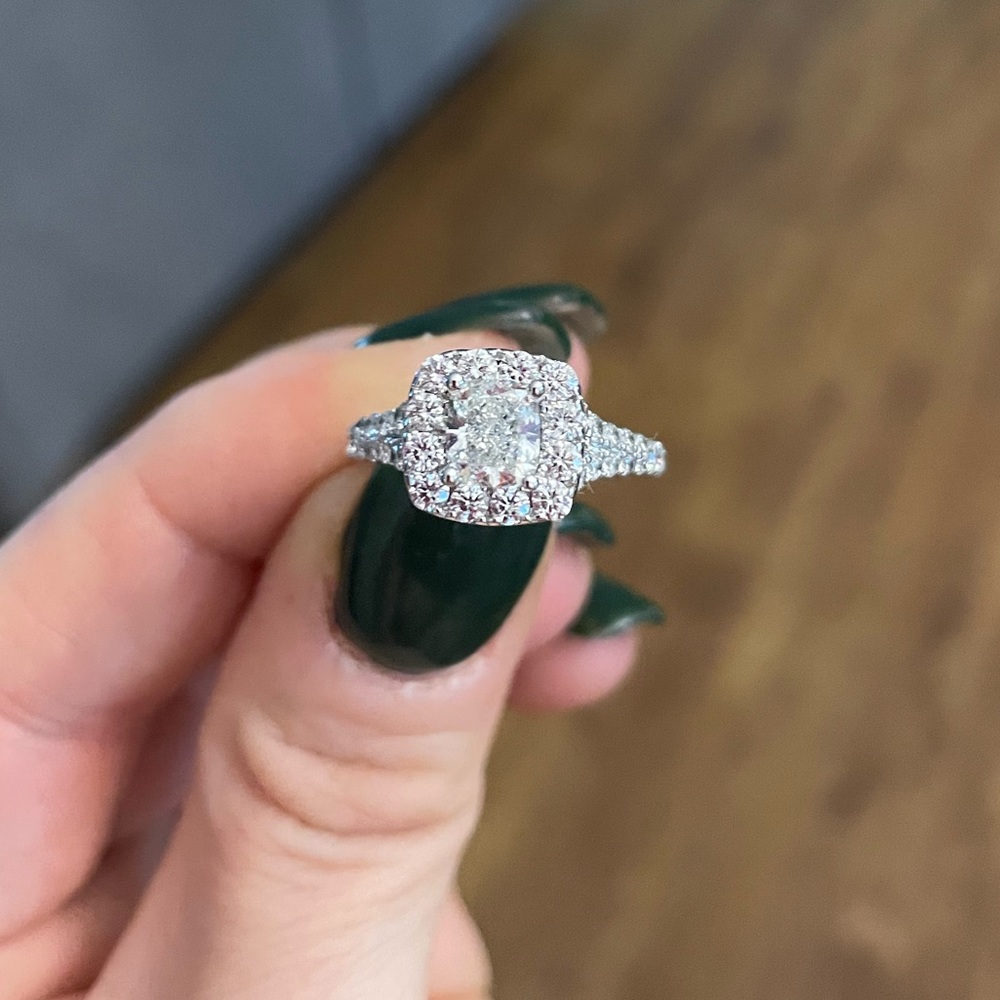 Neil Lane 2  1/6 ct  Engagement Ring